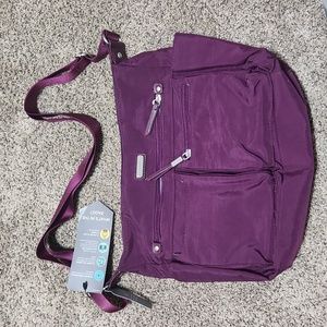 New Baggallini crossbody